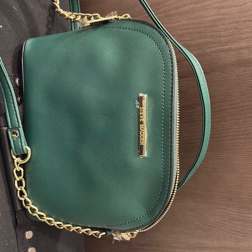Steve Madden Green Crossbody with Gold Chain Detail